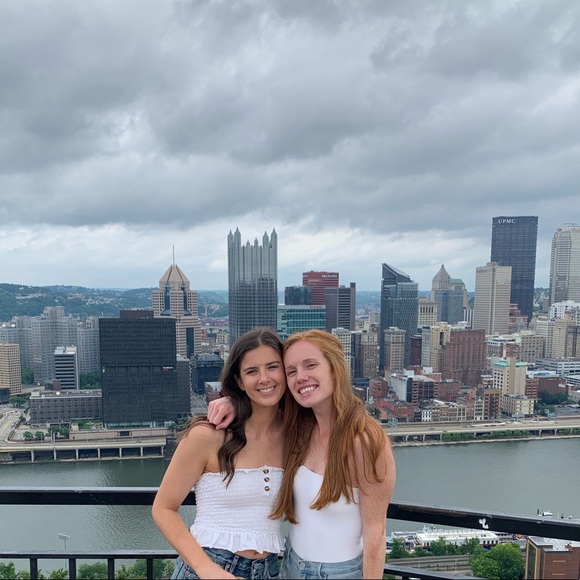 Meet your Posher, Colleen - Picture 1 of 1